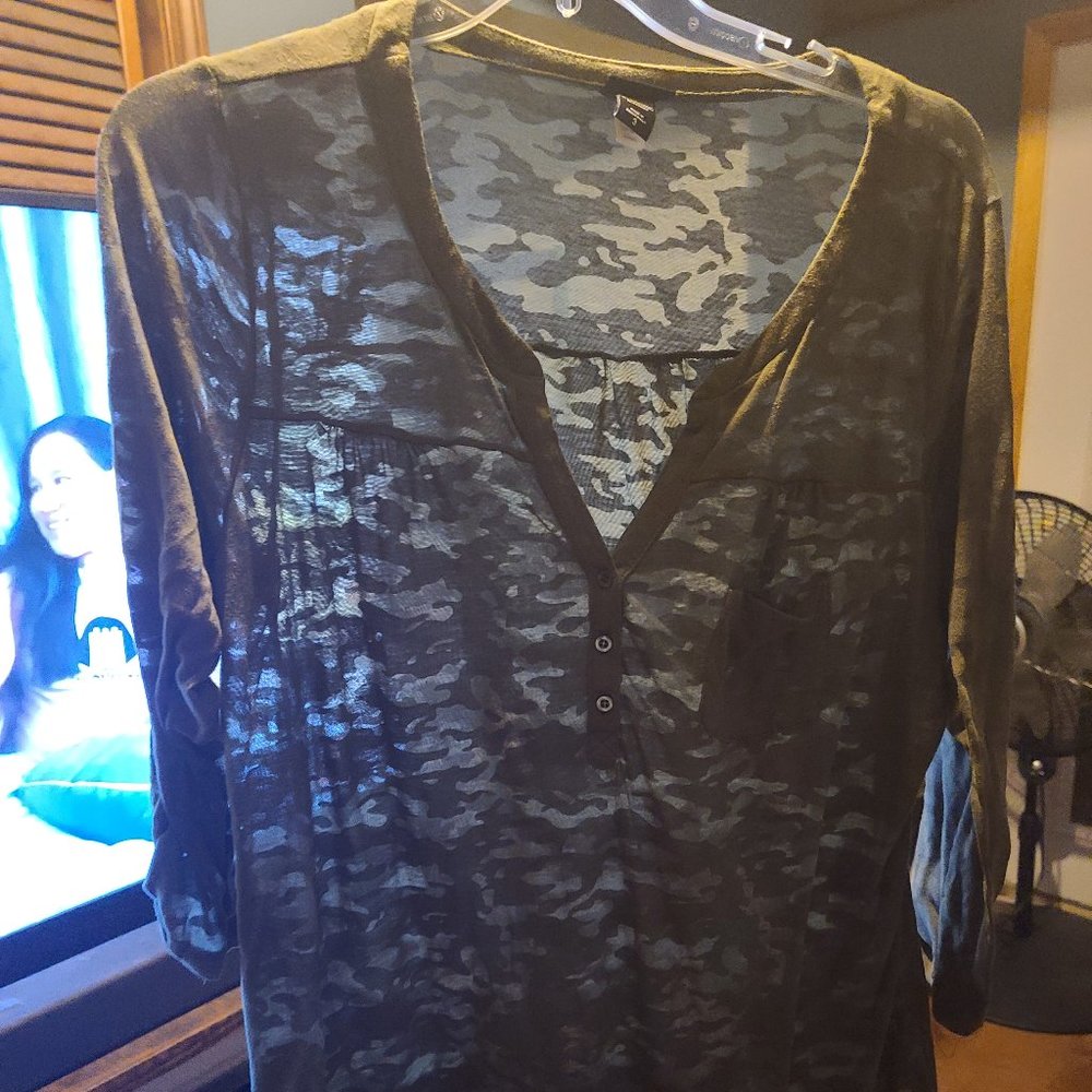 Torrid military green 3/4 sleeve size 3